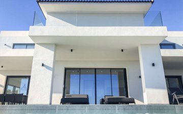 Property slide 44