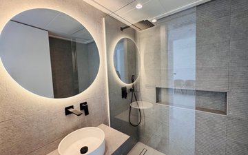 Property slide 18