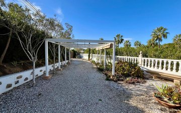Property slide 25
