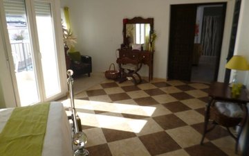 Property slide 25