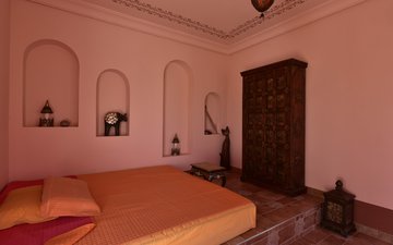 Property slide 22