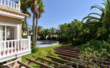 Property slide 30