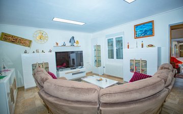 Property slide 12