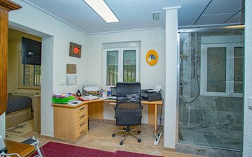 Property slide 17