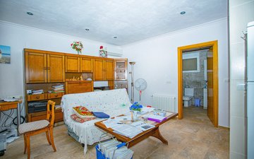 Property slide 40