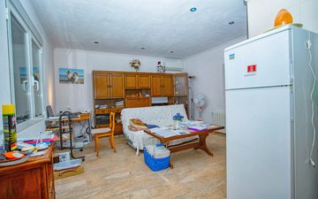 Property slide 42