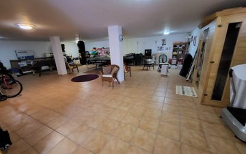 Property slide 22