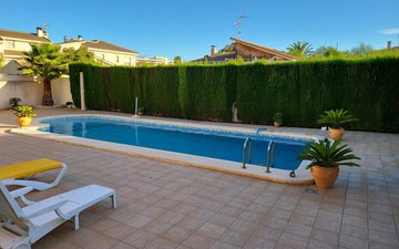 Property slide 25