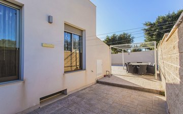 Property slide 20