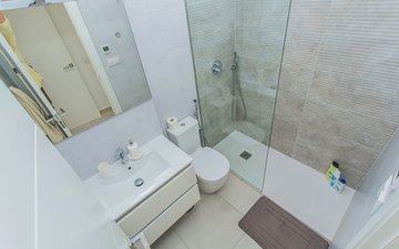 Property slide 39