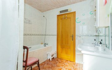 Property slide 38