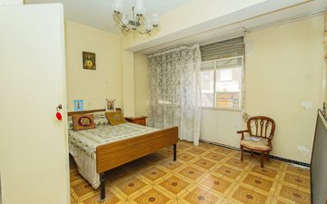 Property slide 16