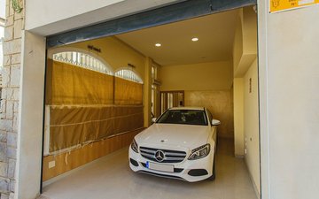 Property slide 44