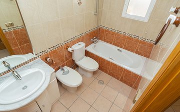 Property slide 35