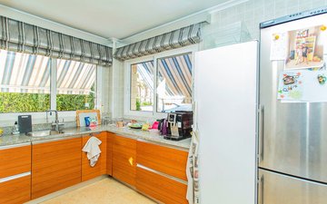 Property slide 15
