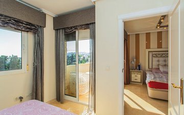 Property slide 44