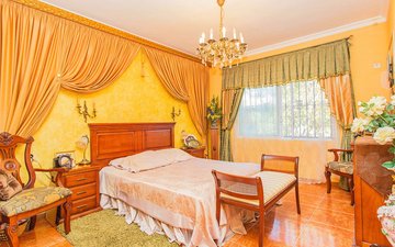 Property slide 35