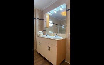Property slide 21