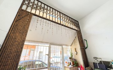 Property slide 10