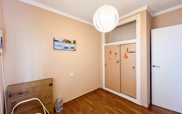 Property slide 28