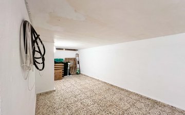 Property slide 31