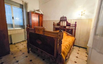 Property slide 24