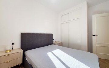Property slide 25