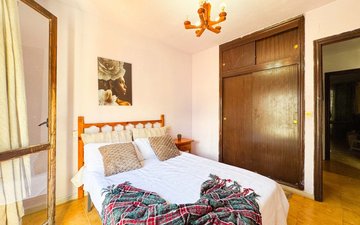 Property slide 21
