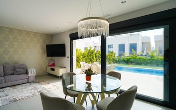Property slide 17