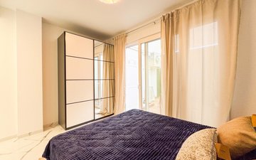 Property slide 22