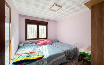 Property slide 25