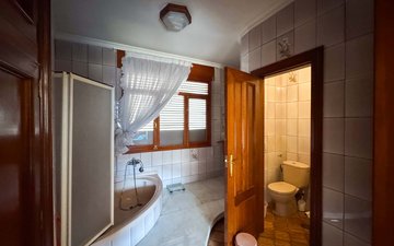 Property slide 25