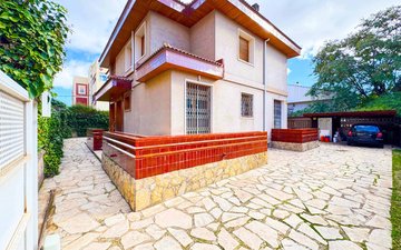 Property slide 35