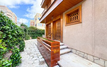 Property slide 40