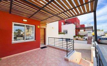 Property slide 44