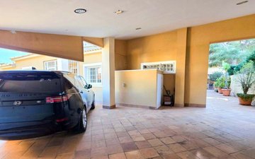 Property slide 30