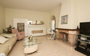 Property slide 30