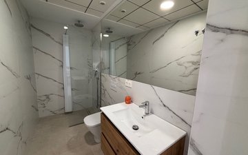 Property slide 21