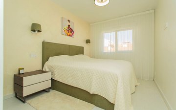 Property slide 21