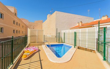 Property slide 44