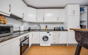 Property slide 32