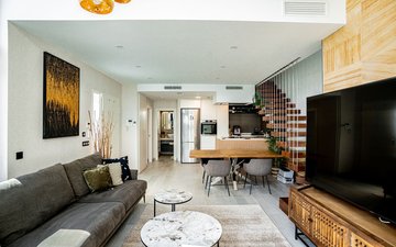 Property slide 10