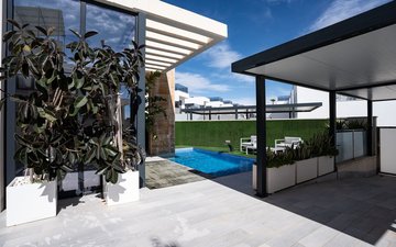 Property slide 22