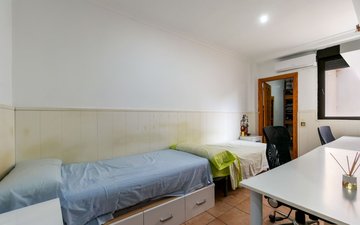 Property slide 17