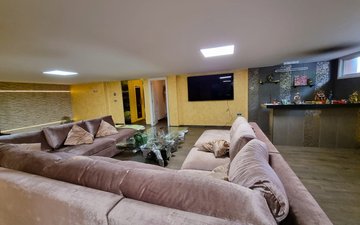 Property slide 12