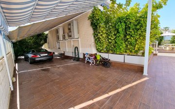 Property slide 23