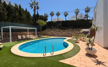 Property slide 25