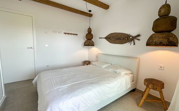 Property slide 24