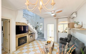 Property slide 10