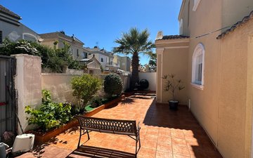 Property slide 32
